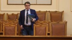 Асен Василев взима мандата като кандидат за премиер на ПП