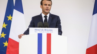Френският президент Емануел Макрон потвърди в петък намерението на Париж