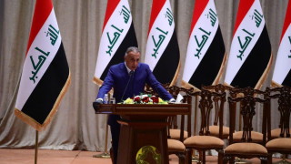 Иракските депутати одобриха новия премиер и правителството му след шест