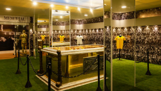 Мемориалът в покрайнините на Сао Пауло посветен на Пеле е