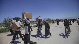 Двама американски хуманитарни работници са пострадали при насочено нападение на