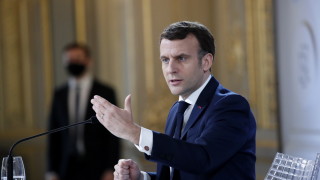 Макрон: Русия и Турция да напуснат Либия