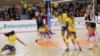 Шампионките от Марица стартираха с бърз успех над Перун