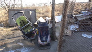 Двадесетина обитатели на циганската махала в пловдивското село Войводиново са