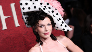 Джулия Фокс е от известните личности които обичат Хелоуин и