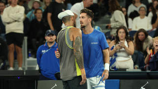 Ник Кирьос и партньорът му на двойки Танаси Кокинакис се