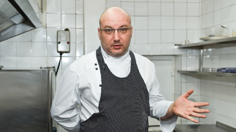Ретро кулинарен хорър в новия епизод на „Кошмари в кухнята“ 