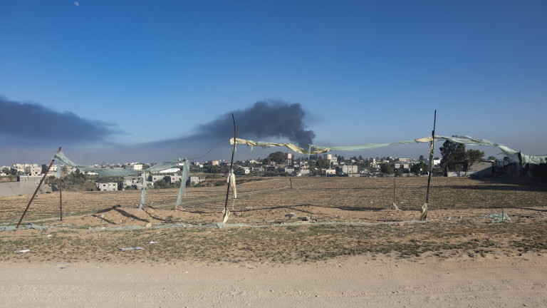 Израелската артилерия обстрелва районите Кайзан ал-Наджар и Батн ал-Самиен в