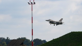 Полски F 16 са прехванали два руски самолета Су 30 над Балтийско