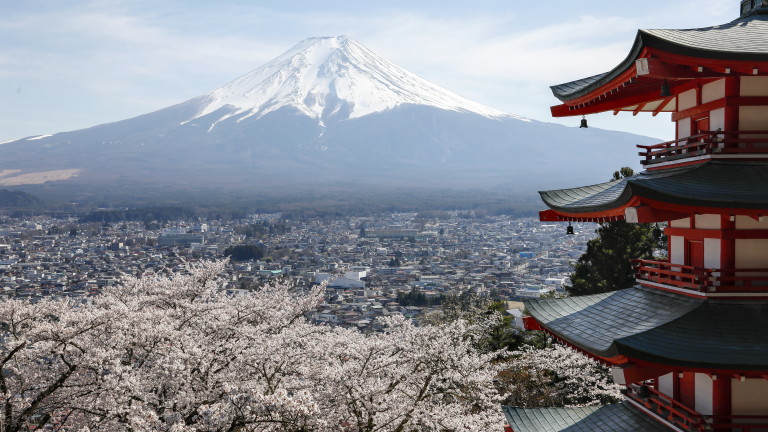 Япония предупреждава, че втора вълна от коронавирус в страната е неизбежна