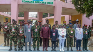 Началниците на отбраната на ECOWAS се срещат, за да финализират евентуална намеса в Нигер
