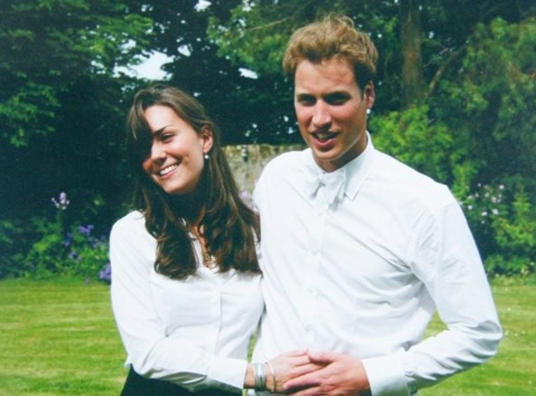  Уилям и Кейт през 2002 година 