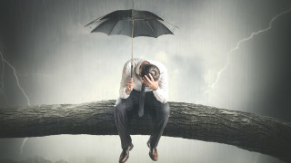 3.5 милиона души по света загубиха титлата си "милионер"