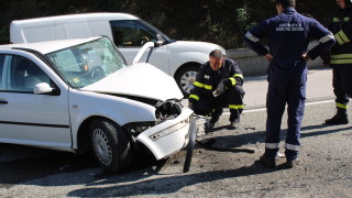 Четирима души са ранени след катастрофа на пътя Симитли