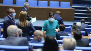 Депутатите се скараха за българското гражданство Тон зададе социалистът Крум