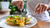 Булгур, грах, яйца и останалите в рецептата за най-засищащата закуска