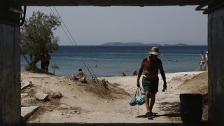 Южните беломорски острови на Гърция бяха отбелязани като тъмночервени на