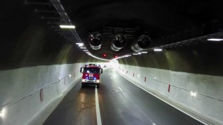 До 15:30 ч. движението в тунел "Топли дол" към Варна е само в изпреварващата лента