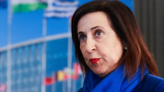 Испанският министър на отбраната Маргарита Роблес заяви в петък че