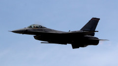 ISW: Украйна получи първите мобилни симулатори за F-16