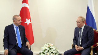 Руският президент Владимир Путин беше оставен от турския си колега