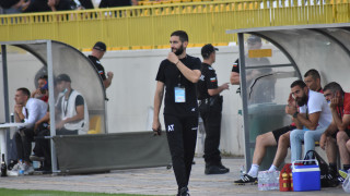 Александър Тунчев гласува доверие на шестима юноши в първия отбор на Локомотив