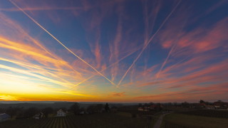 В крайните югоизточни райони от страната са възможни локални временно