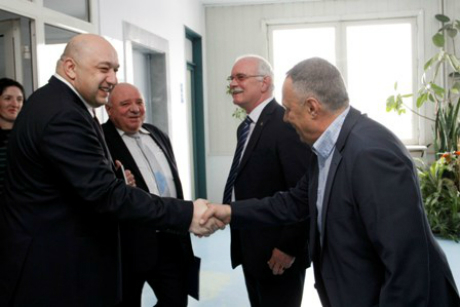 Кралев предлага университетите да имат професионални отбори