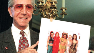 Почина създателят на класацията за най-зле облечени (галерия)