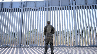 Турските власти са открили телата на 12 мигранти измръзнали до