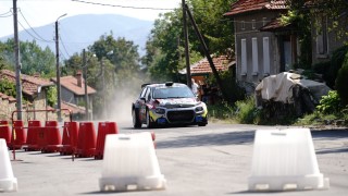 Екипажът Мартин Сурилов Здравко Здравков Citroen C3 Rally2 е на
