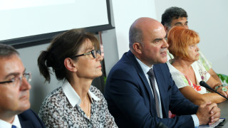 Пенсионните дружества гарантират изплащането на допълнителните пенсии за старост Това