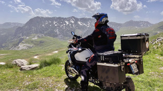 Да дойдеш в България и само в рамките на четири