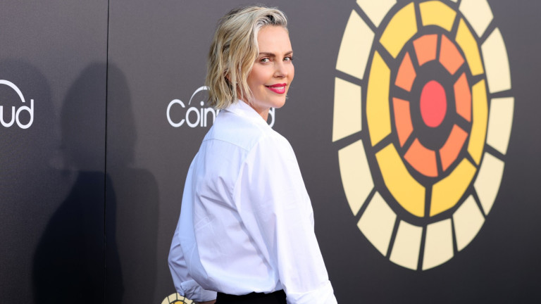 Интимните снимки, които Чарлийз Терон сподели