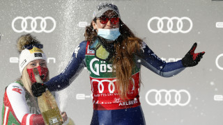 Италианката София Годжа спечели спускането валидно за Световната купа в