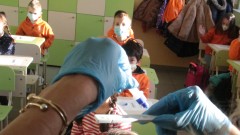 В Търново показват в реално време тестването на децата