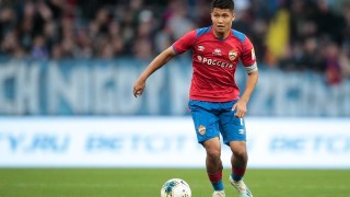 Халфът на ЦСКА Москва Илзат Ахметов говори на пресконференцията преди