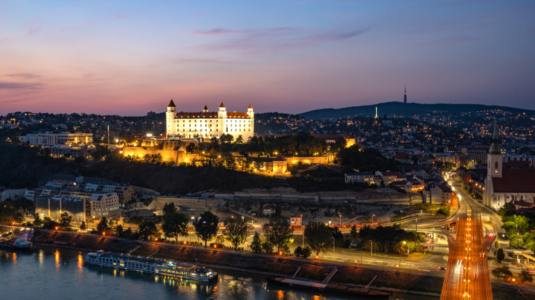 Словакия не иска чуждестранни работници и сега икономиката ѝ буксува