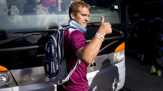 Подготовката за благотворителния мач между Стилиян Петров и Джеймс Милнър