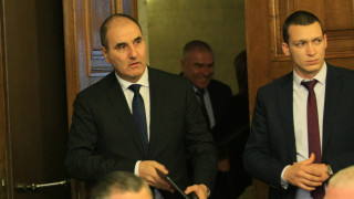 Замисляте ли се какво причиняваме на тези един милион жени