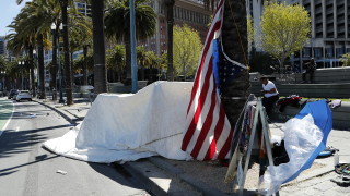 Най малко 865 души са починали за последните 24 часа в