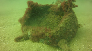 Водолази откриха мина от Втората световна война във водите на