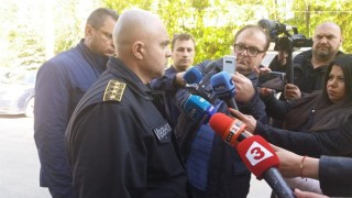 Стивън синът на издирвания от полицията за двойното убийство в