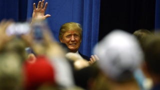 Обама и Хилари Клинтън създадоха ДАЕШ, избухна пак Доналд Тръмп