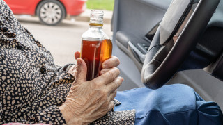 Хванаха 73 годишна шофьорка с 2 17 промила алкохол в