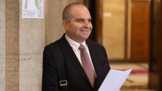 При мен Министерството на транспорта няма влияние на Пеевски