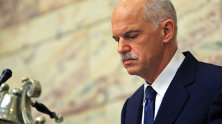 Папандреу склони да подаде оставка