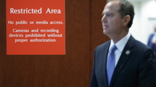 Топ демократ: Класическо гангстерско изнудване на Тръмп