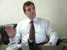 Кощуница: Караджич и Младич може и да не са в Сърбия