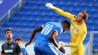 Старши треньорът на Левски Николай Митов обмисля промени в състава